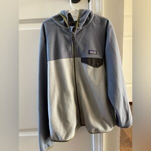 Boys Patagonia Micro Fleece jacket 
Size 10 medium
Great condition